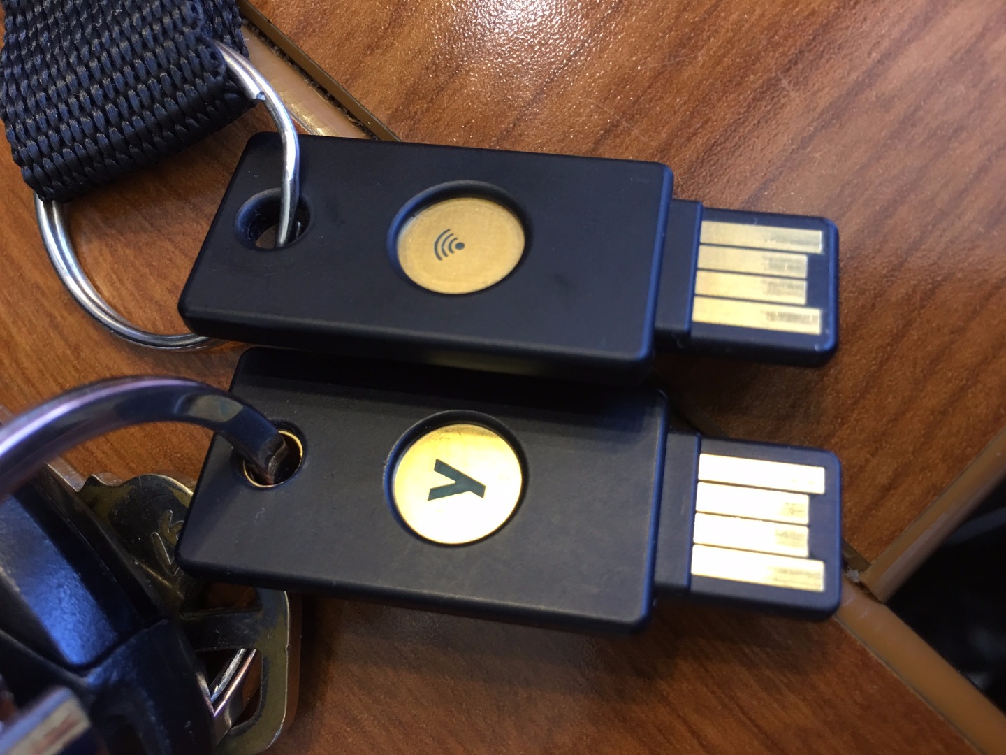 Yubikey 4 and Yubikey Nano.JPG